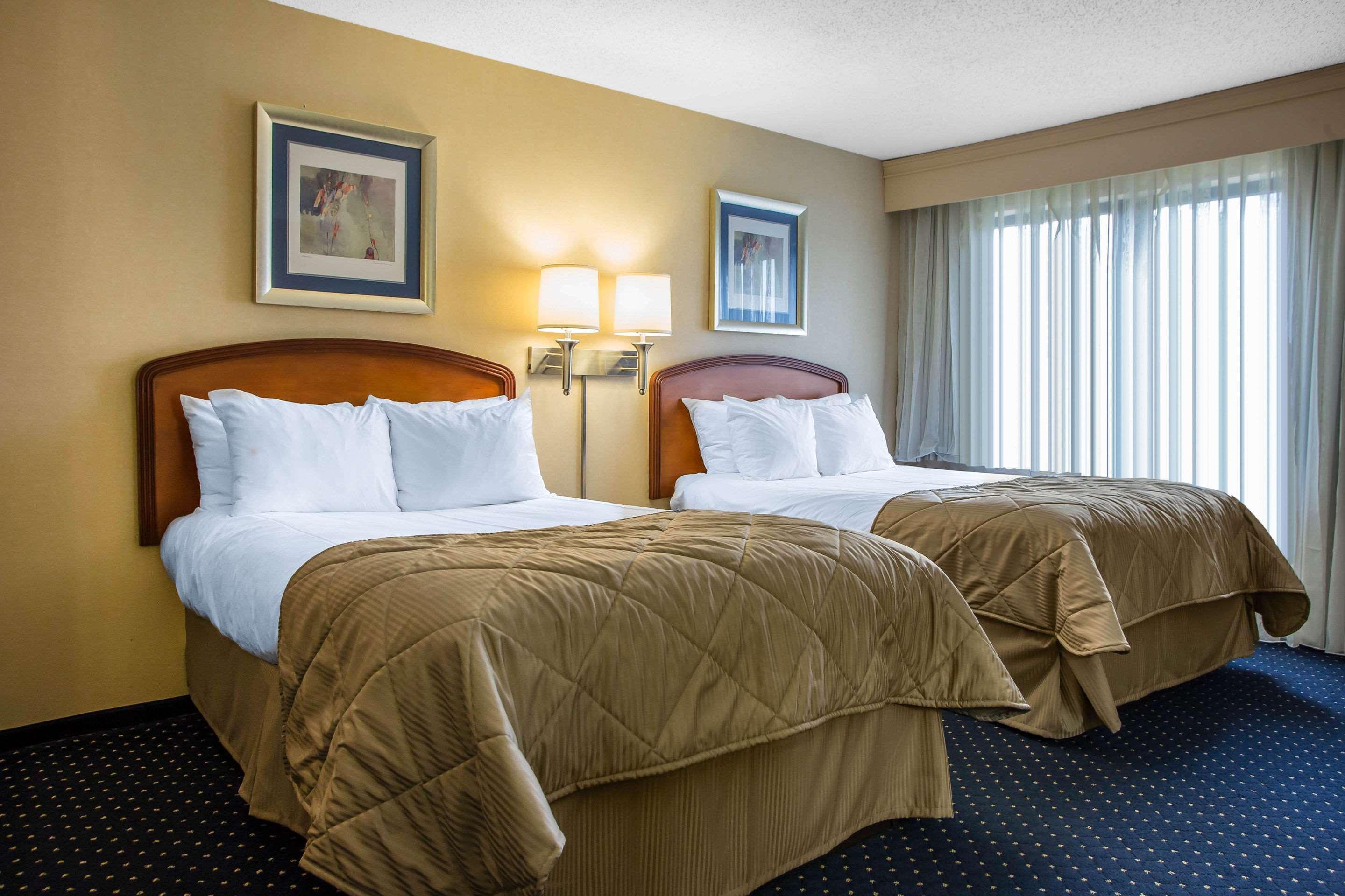 Clarion Inn Merrillville Exterior photo
